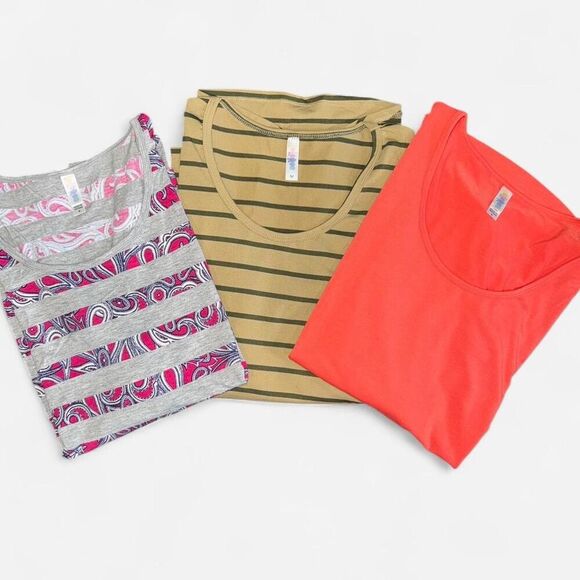 3-Pack Bundle of LulaRoe Lynnae Long Sleeve Scoop Neck T-Shirts - Picture 4 of 8